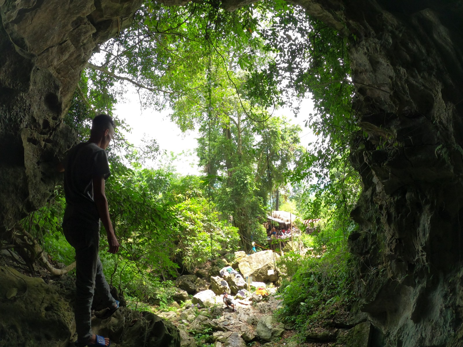 Hang động Vườn quốc gia Xuân Sơn