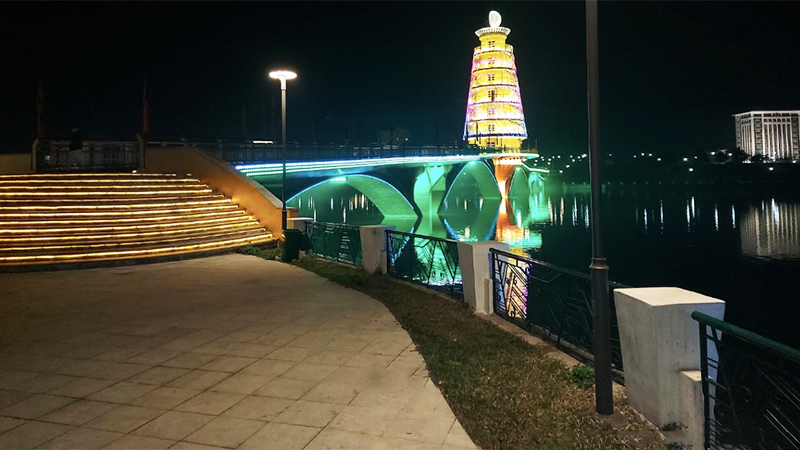 Công viên Văn Lang đẹp hơn về ban đêm